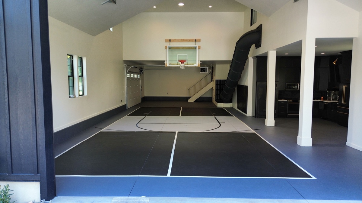 Garage Sport Court
